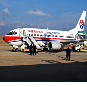 三沙空运公司航空快运业稳步发展的原因是什么？